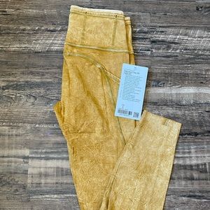 ⭐️NWT⭐️ fast n frees 25”, size 4